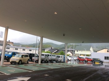 雨の日の乗り降り、濡らせません！！