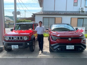ジムニーノマドとｅビターラ試乗車入りました♪