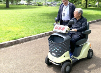 出張試乗をします。