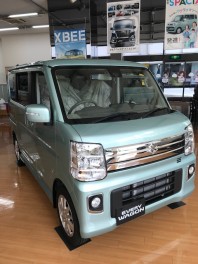 エブリイワゴン展示車あります