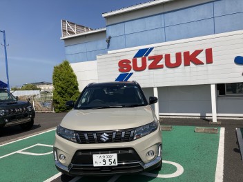 エスクード１．５　ハイブリッド　試乗車入荷しました！！