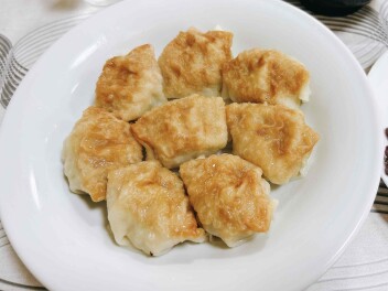 【伊豆長岡】足湯でほっこり＆餃子で満腹！【副店長S日誌】