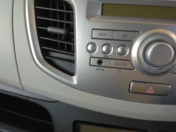 ＡＵＸ