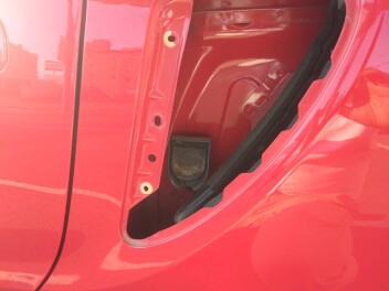 車によって
