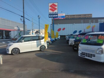 黄色いのぼりを目印に