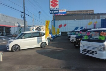 黄色いのぼりを目印に