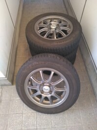 スタッドレスタイヤ