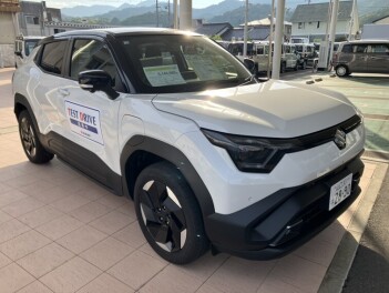 eビターラの試乗車来てます！！！