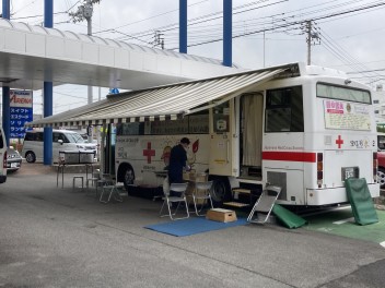 愛の献血車　はくあい２号　がやってきました！