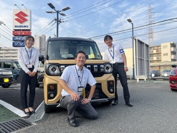 残暑に負けず営業中！！