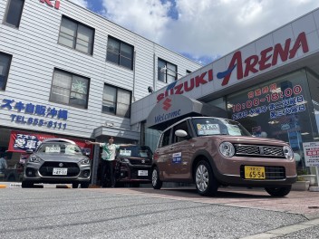 土日はスズキへ！！展示車ならんでます！！