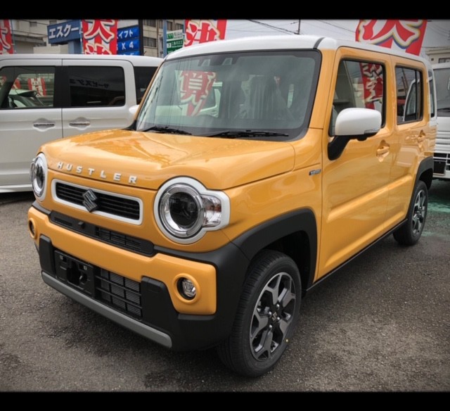 ｱｸﾃｨﾌﾞｲｴﾛｰ ﾎﾜｲﾄ2ﾄｰﾝのﾊｽﾗｰ入庫しました！｜スタッフによるクルマ紹介