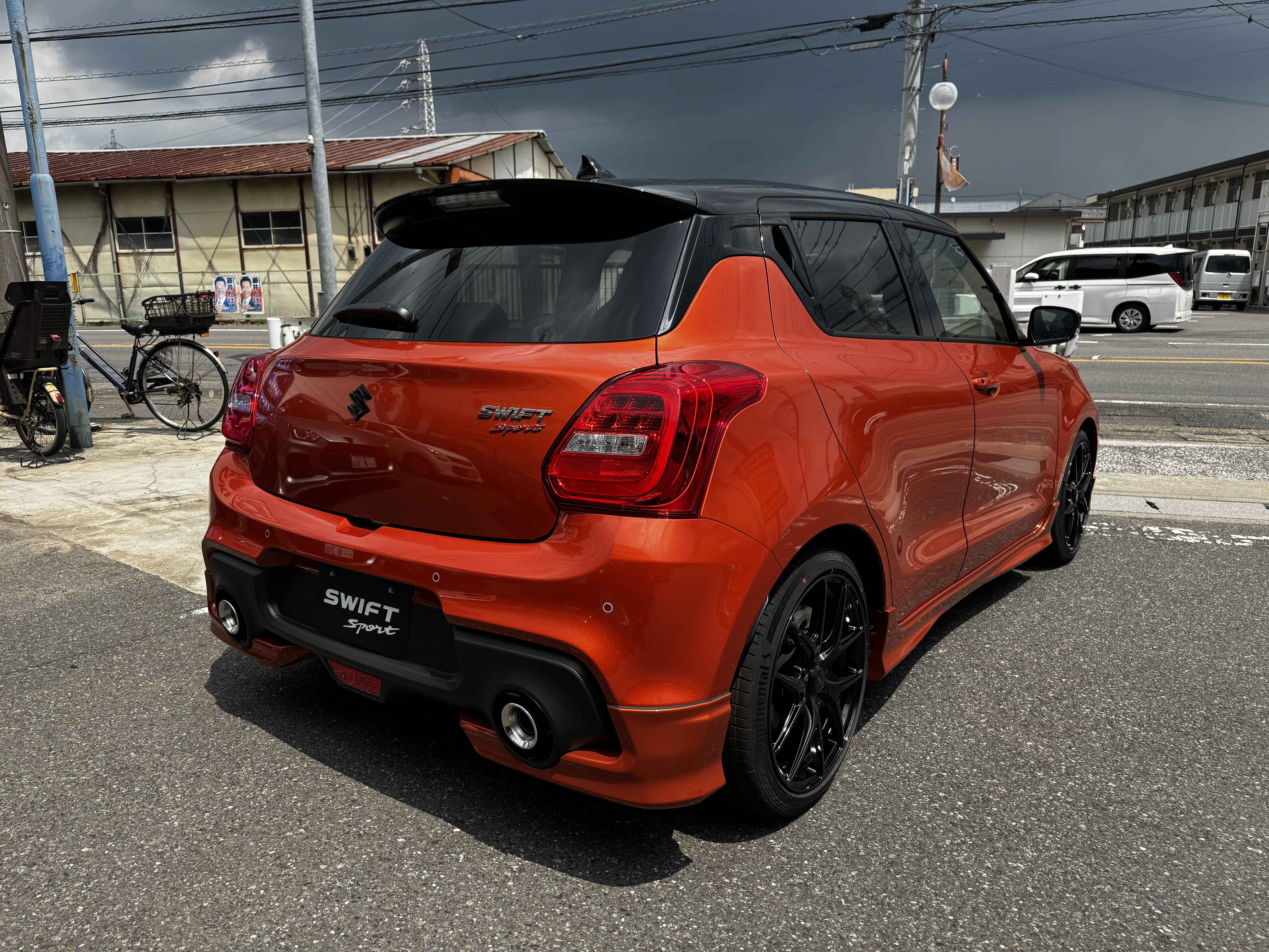 スイスポオレンジ即納車