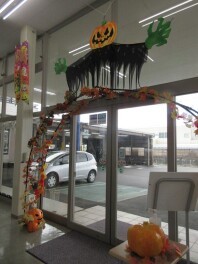 今年もハロウィンの飾り　始めました！