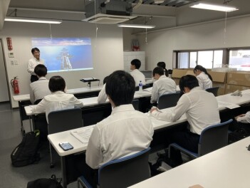 ☆新入社員☆基礎知識確認試験を実施しました