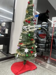 クリスマス仕様に飾り付け！