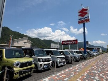 明日あさってのご来店をお待ちしております！！