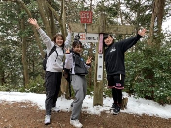 ちょいと山へ！登ってきました(^o^)丿