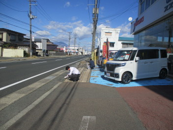 ゴミ拾い行いました！！