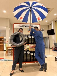 スタッドレス入れ替え承ります！