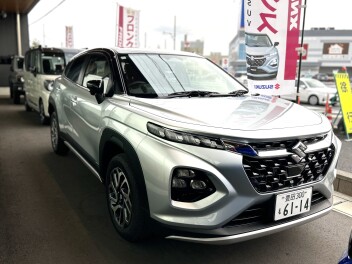 新型フロンクス展示車登場！！