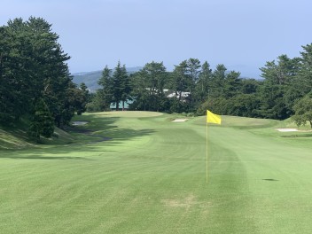 秋山ゴルフ始めます！！