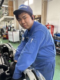 新しいスタッフをご紹介します