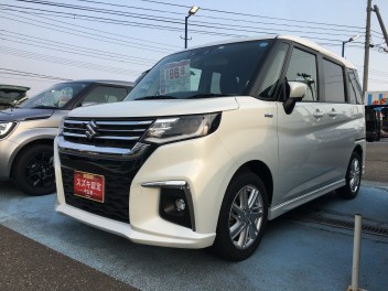 走行距離の少ない中古車２台