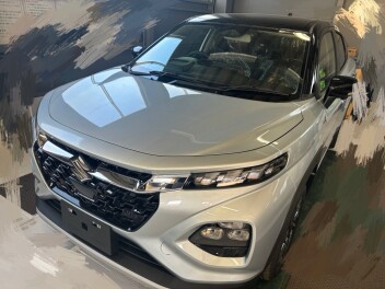 新型フロンクス到着！！