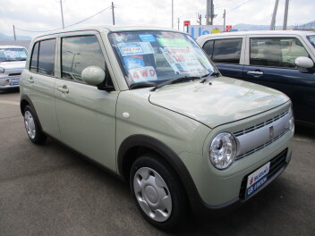 今月のおすすめ中古車。期間限定価格です。