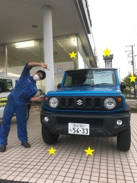 今、話題のお車。ジムニーシエラ！！