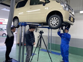 「自動車整備士PRパンフレット」撮影レポート！