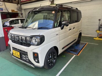 ほぼ新車のスペーシアギア、展示中です
