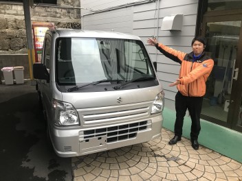 キャリイのお得車を１台限りで展示中