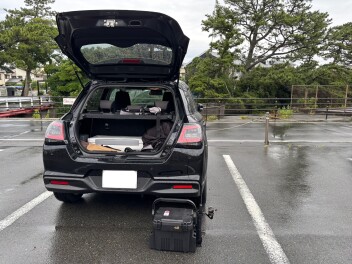 スイフトで釣りへ！長い竿もすっぽり収納できました