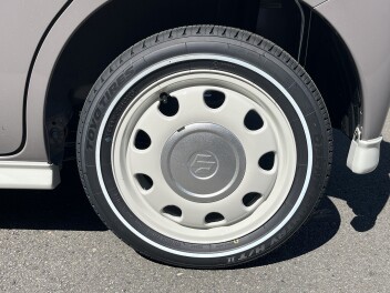 愛車の足元を「カワイイ」にしませんか？