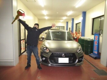 スイフトスポ－ツ納車です。