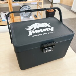 【新作入荷】これからの季節に大活躍のジムニークーラーボック＆癒しの森の香り～ススズキコレクション