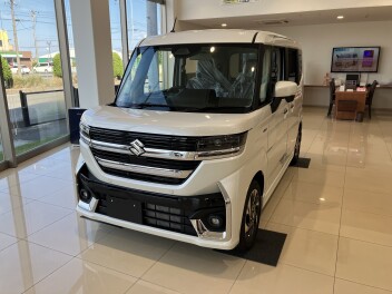 スズキ決算月　＊即納車可能のご紹介＊