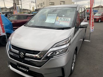 スズキの８人乗り乗用車！