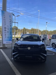 高知朝倉店にｅビターラがやってきた！！