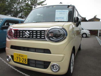 ワゴンＲスマイルの展示車ございます！