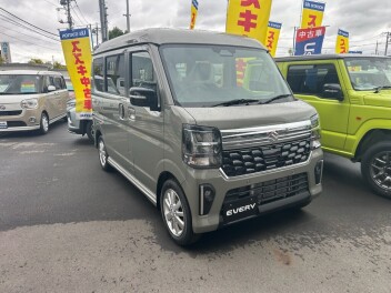 NEW　エブリイワゴン展示車は入りました！