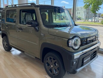只今の展示車はこちら