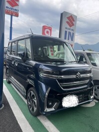 似ていますが、