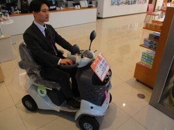 上伊那の高齢者の足に