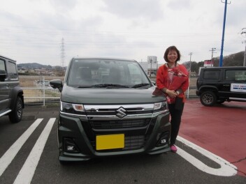 新車ワゴンＲカスタムZ　ご納車頂きました