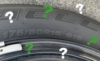 タイヤのサイズの見方をご説明します！！