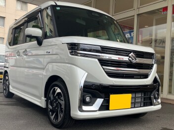君津市にお住まいのE様に、スペーシアカスタムをご納車いたしました。