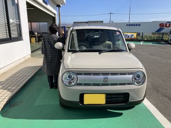 ラパン　納車させていただきました☆